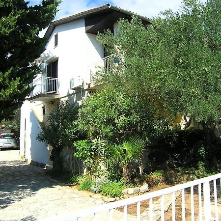Apartmani Plach Крк Экстерьер фото