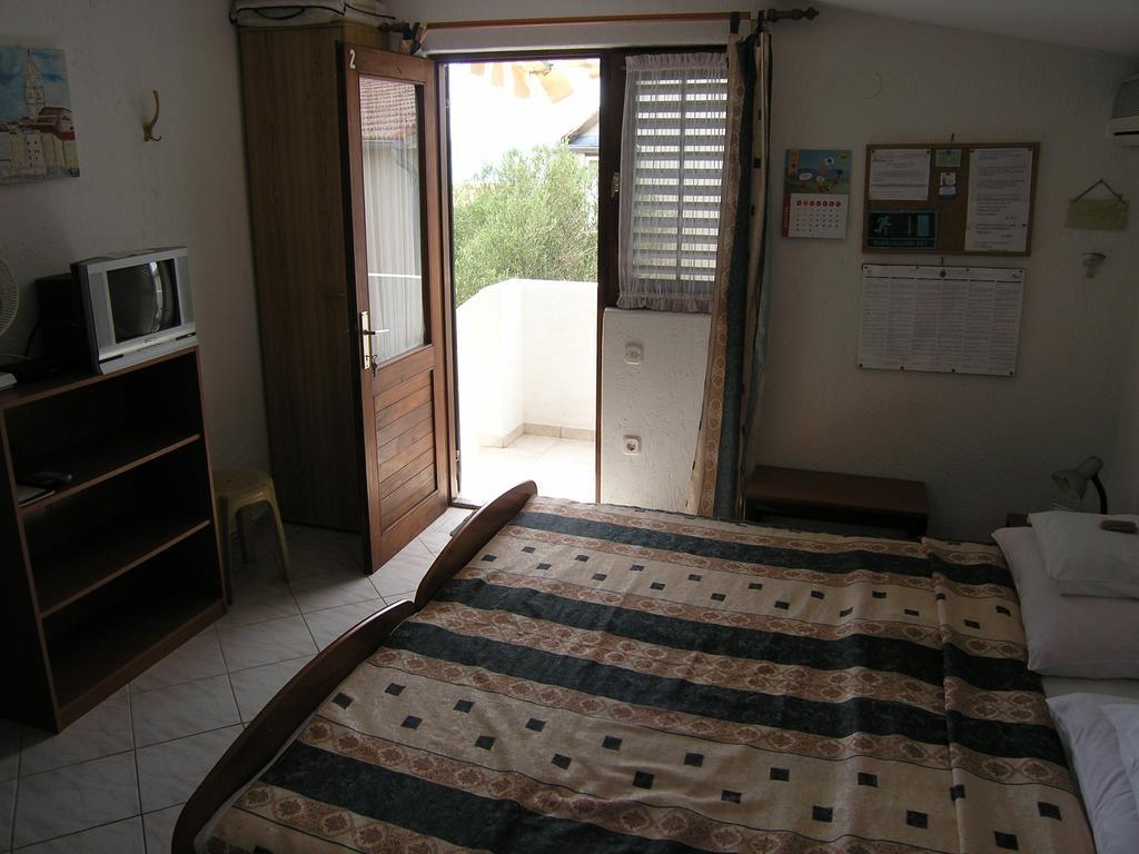 Apartmani Plach Крк Экстерьер фото